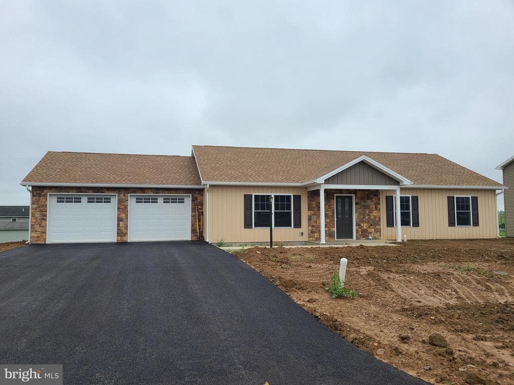 251 Grove Drive photo 1