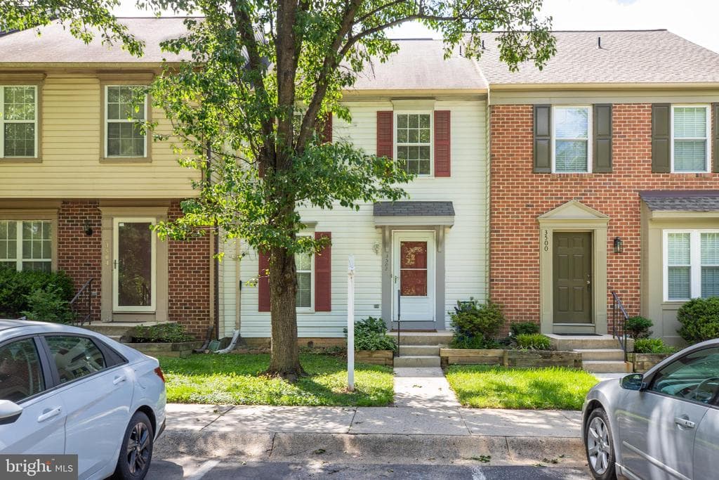 3502 Dartmoor Lane #30 photo 1