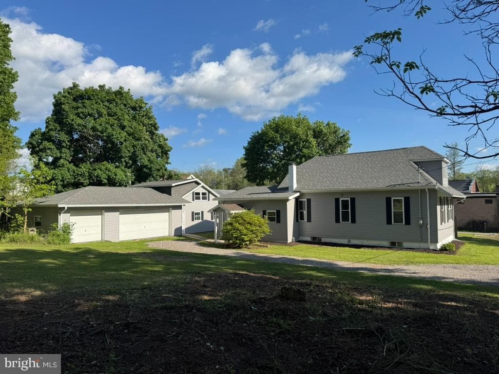 10 Spruce Avenue photo 1