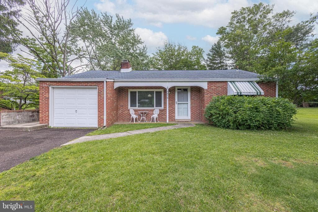 1416 N Wales Road photo 1