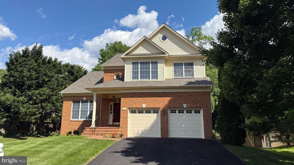 500 Roland Street SW photo 1