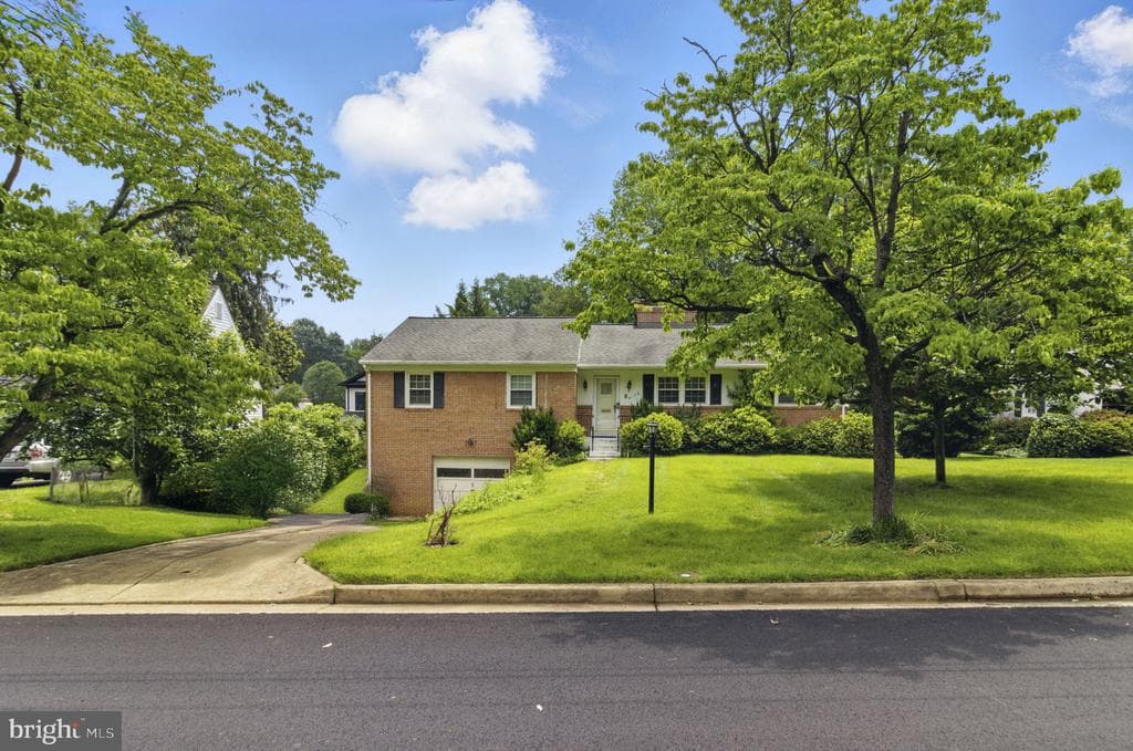 6178 Hardy Drive photo 1