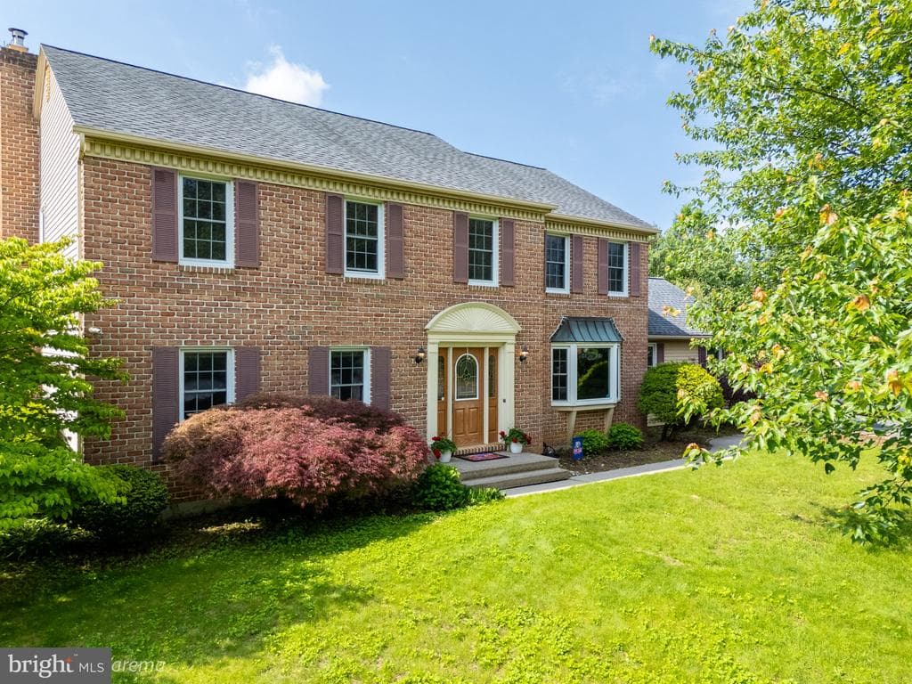 5054 Rainbow Court photo 1