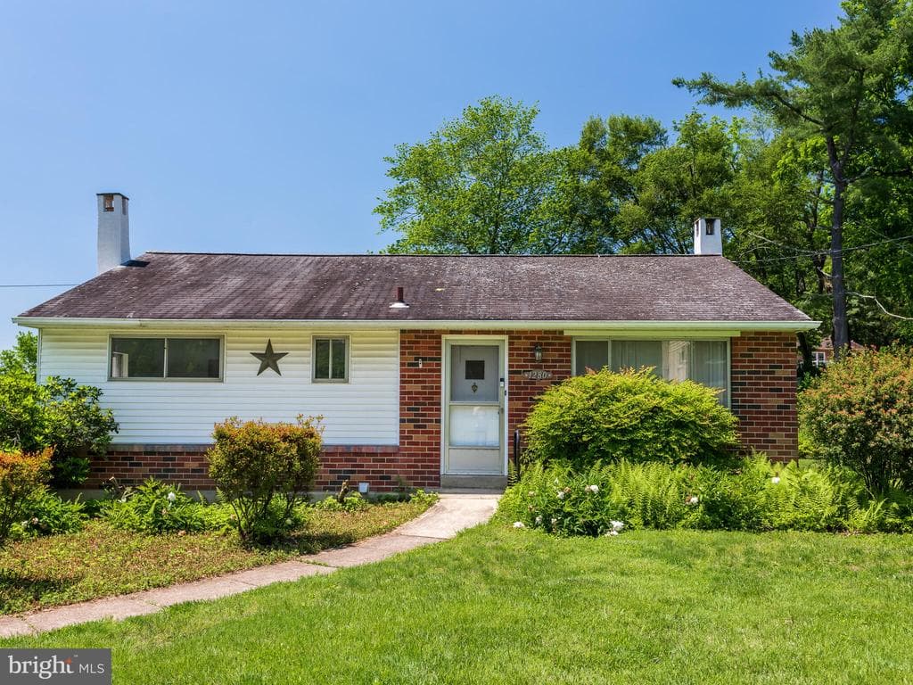 1280 Cardinal Avenue photo 1