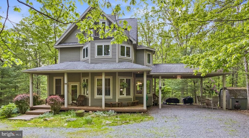 561 Clark Lohr Road photo 1