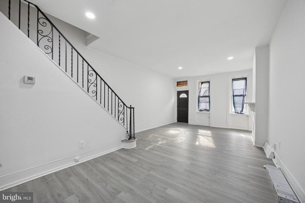 2416 N Carlisle Street photo 1
