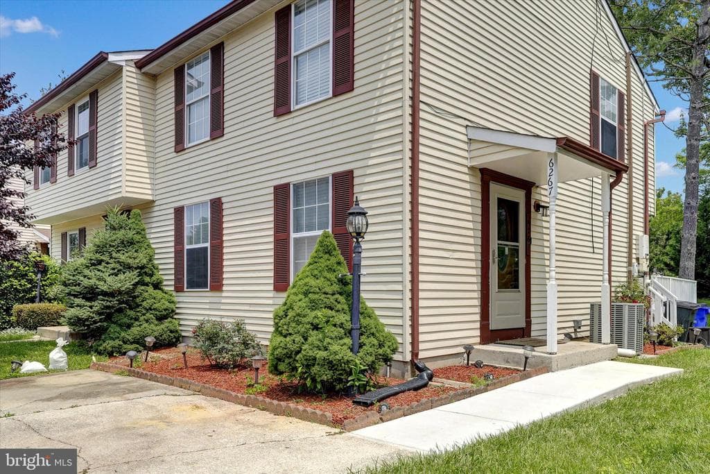 6267 Blue Dart Place photo 1