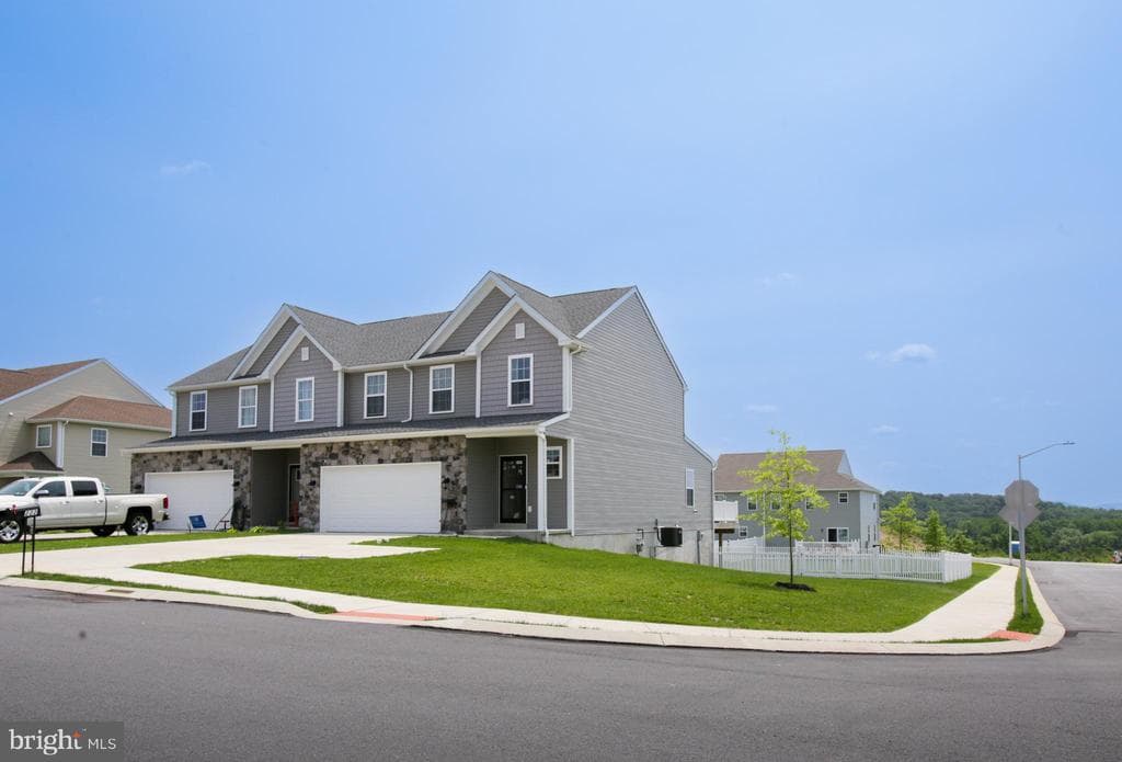 222 Ida Red Drive photo 1