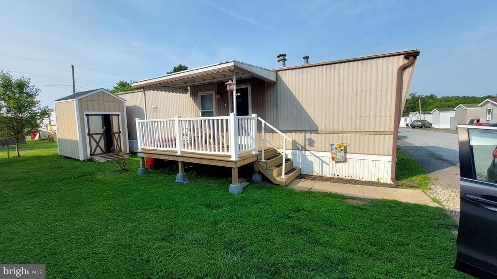 836 Buttonwood Avenue photo 1