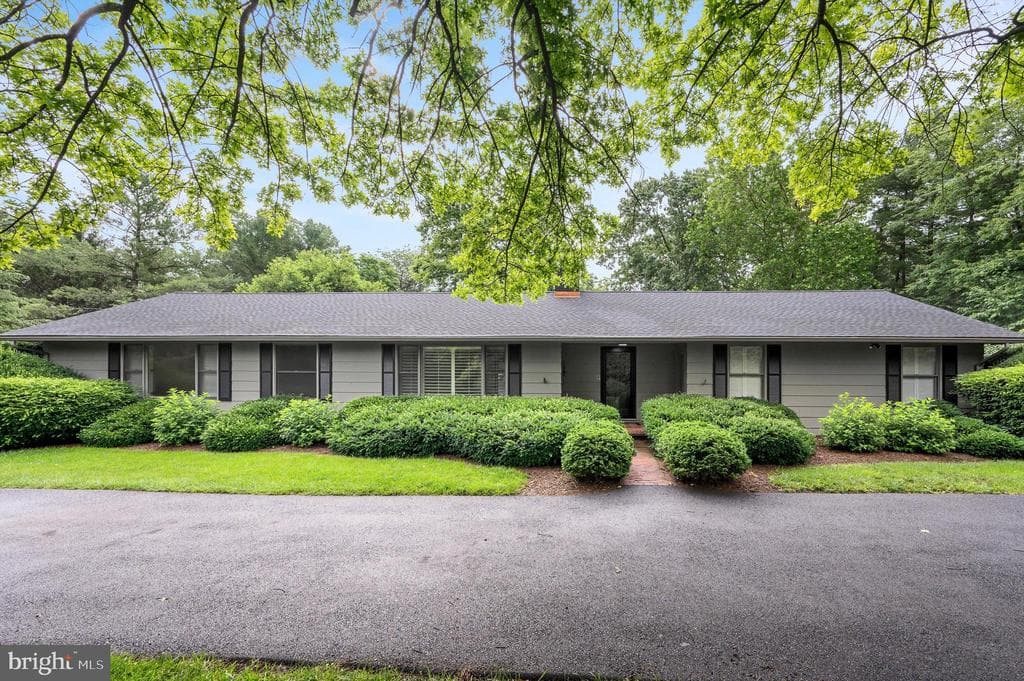 516 Merrimans Lane photo 1