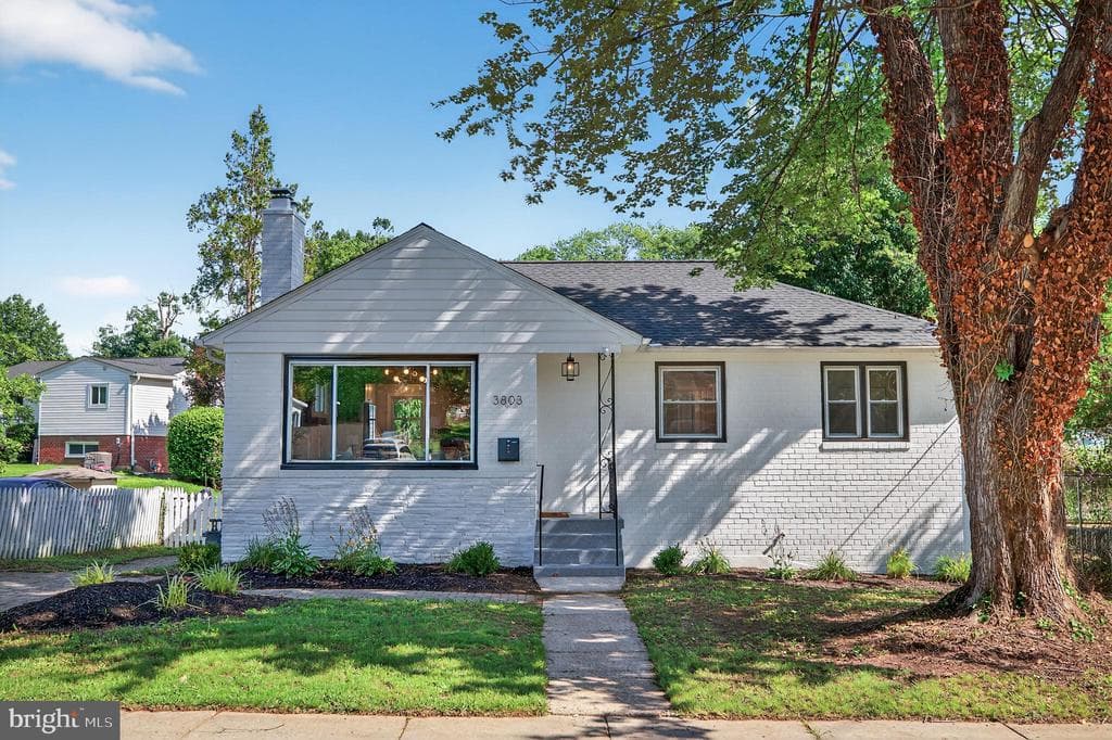 3803 Kayson Street photo 1