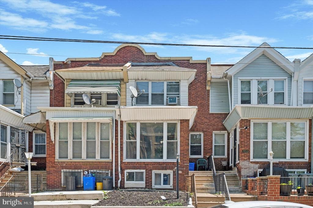 3907 N 17th Street photo 1