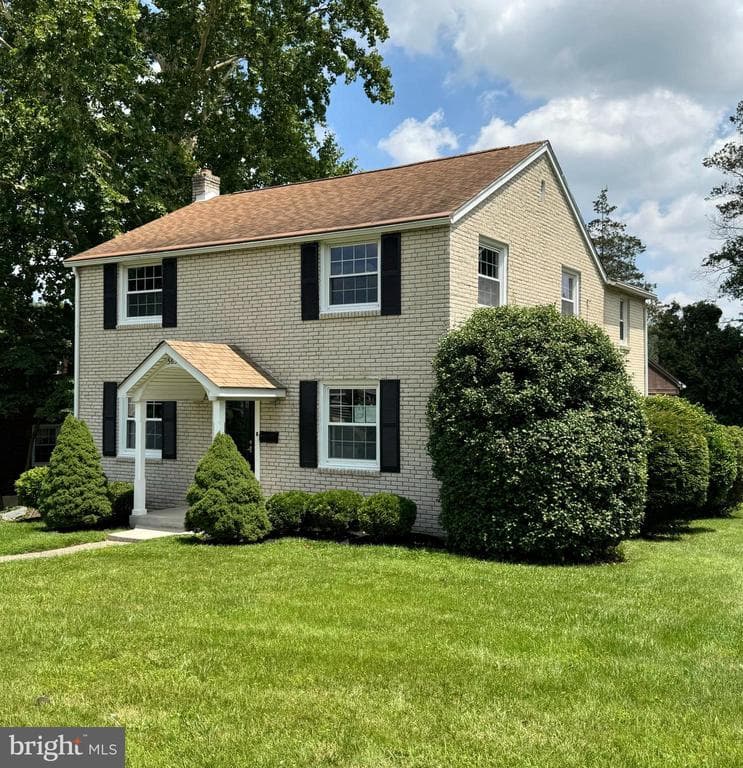 563 Rutherford Drive photo 1