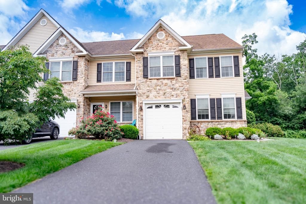 24 Woodspring Circle photo 1