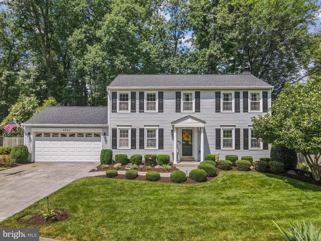 6362 Woodland Ridge Court photo 1