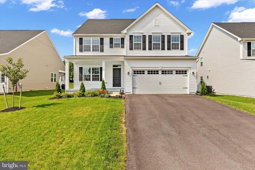 323 Kelso Drive photo 1
