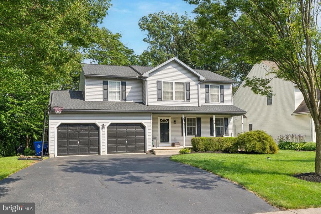 206 Clarion Drive photo 1