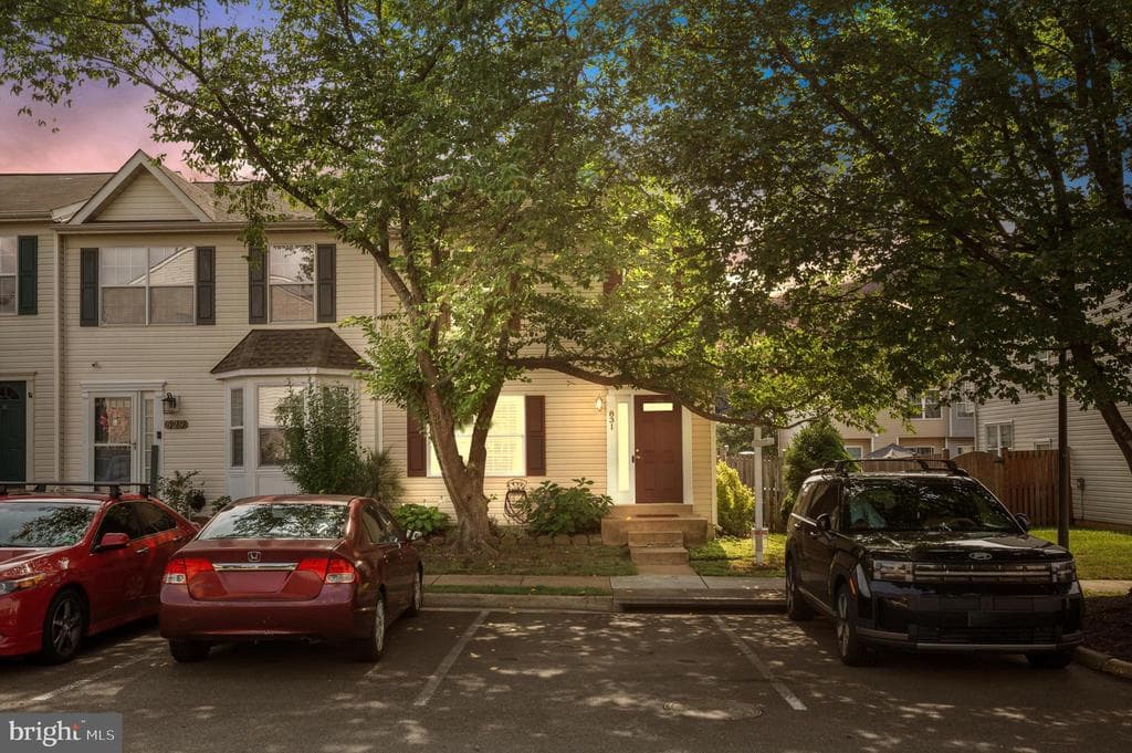 831 Vanderbilt Terrace SE photo 1