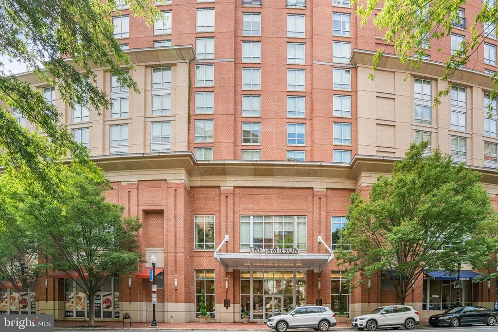 2050 Jamieson Avenue #1303 photo 1