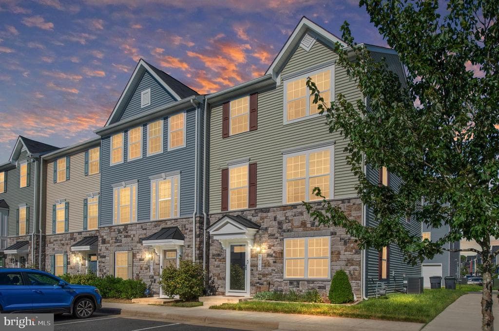 9711 Cedarmass Circle photo 1