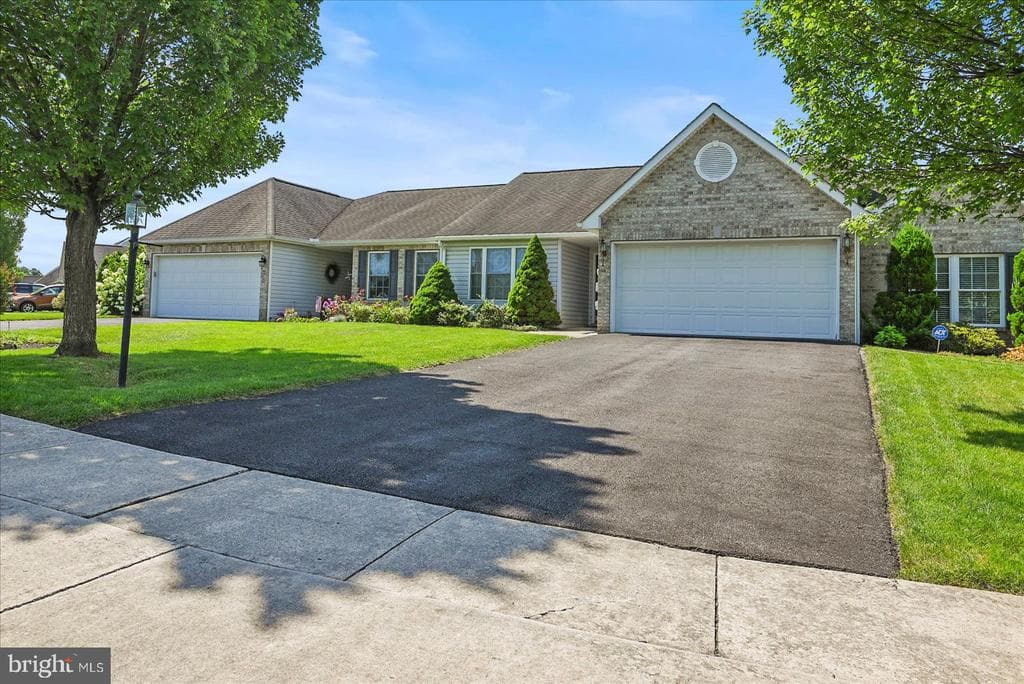 51 Burwick Drive photo 1
