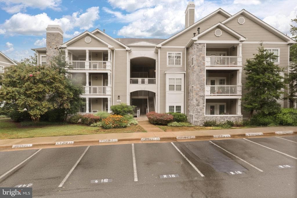 1716 Lake Shore Crest Drive #33 photo 1