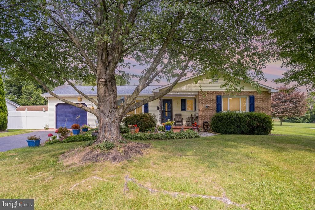 840 Orrtanna Road photo 1