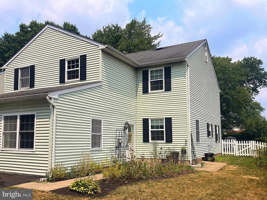 441 Gruber Road photo 1