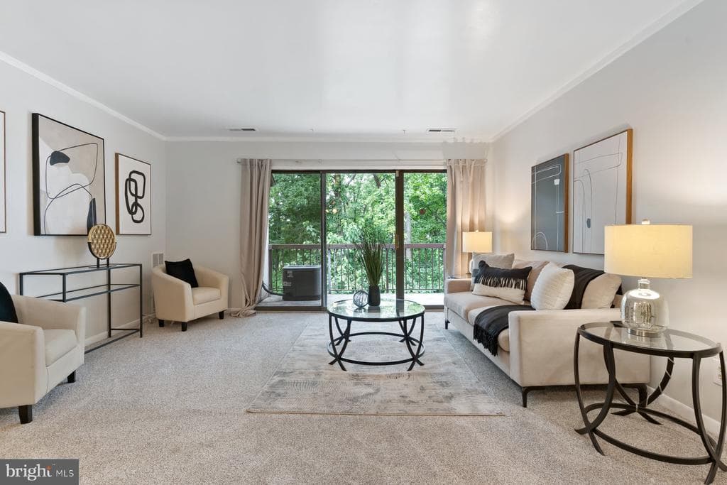 10102 Campus Way S #302-4b photo 1