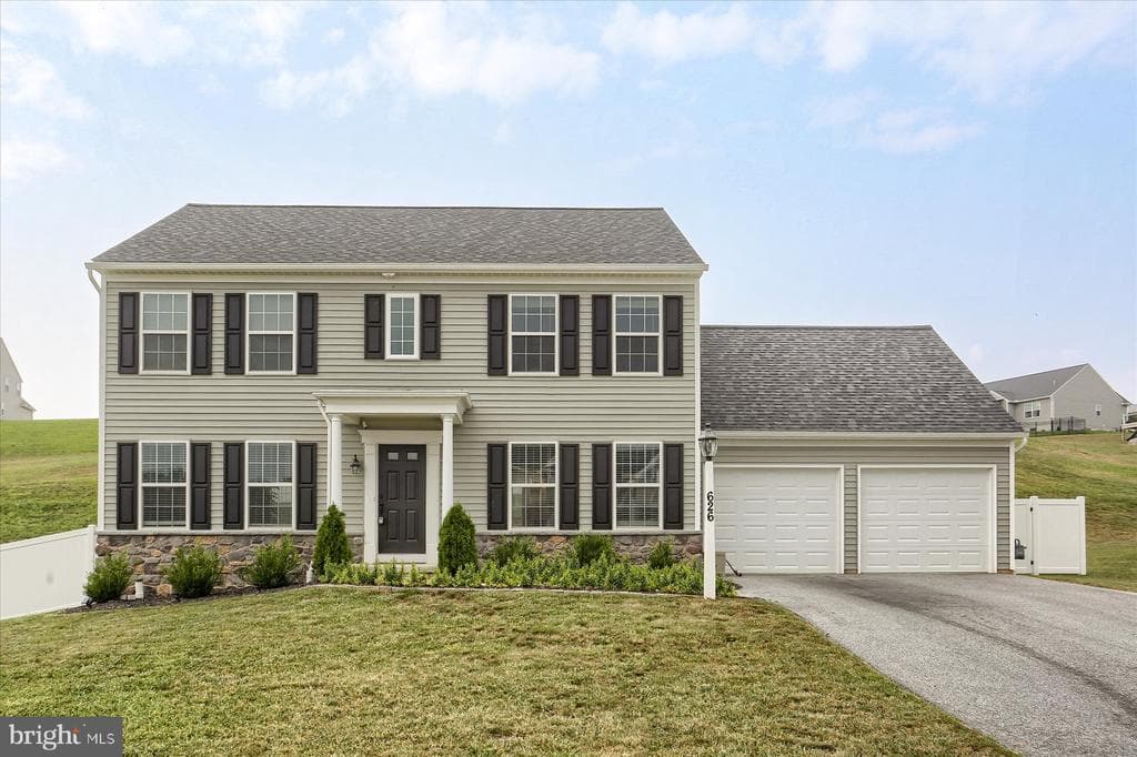 626 Rishel Drive photo 1