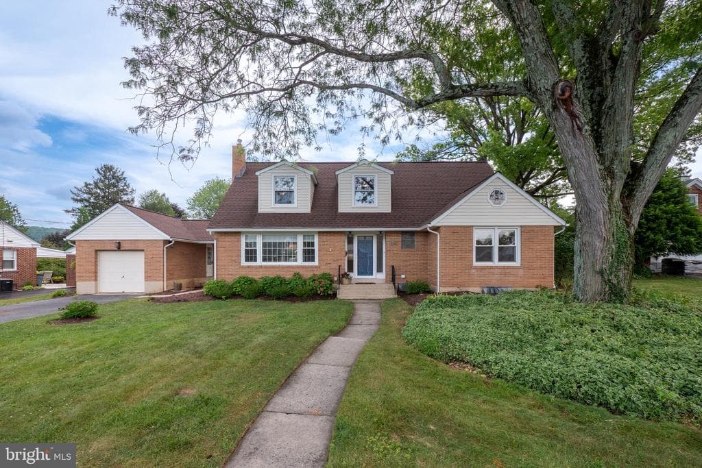 120 Spruce Street photo 1
