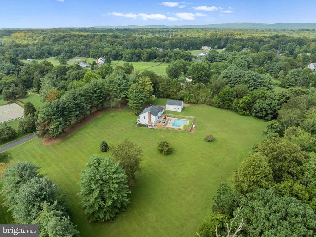 4477 Lynn Forest Drive photo 1