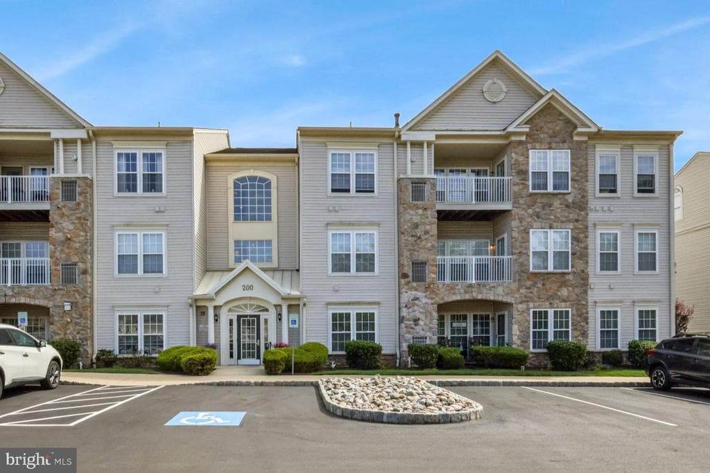 200 Claret Court #204 photo 1