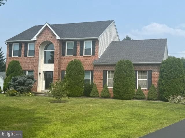 1124 Longwood Drive photo 1