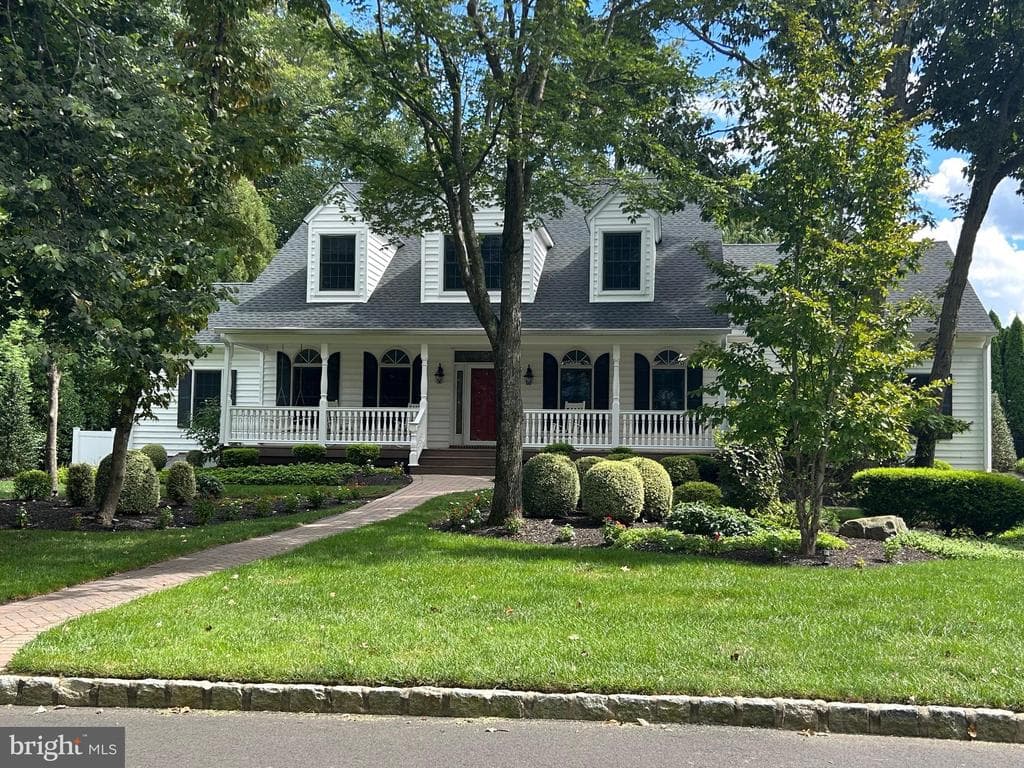 179 Ash Way photo 1