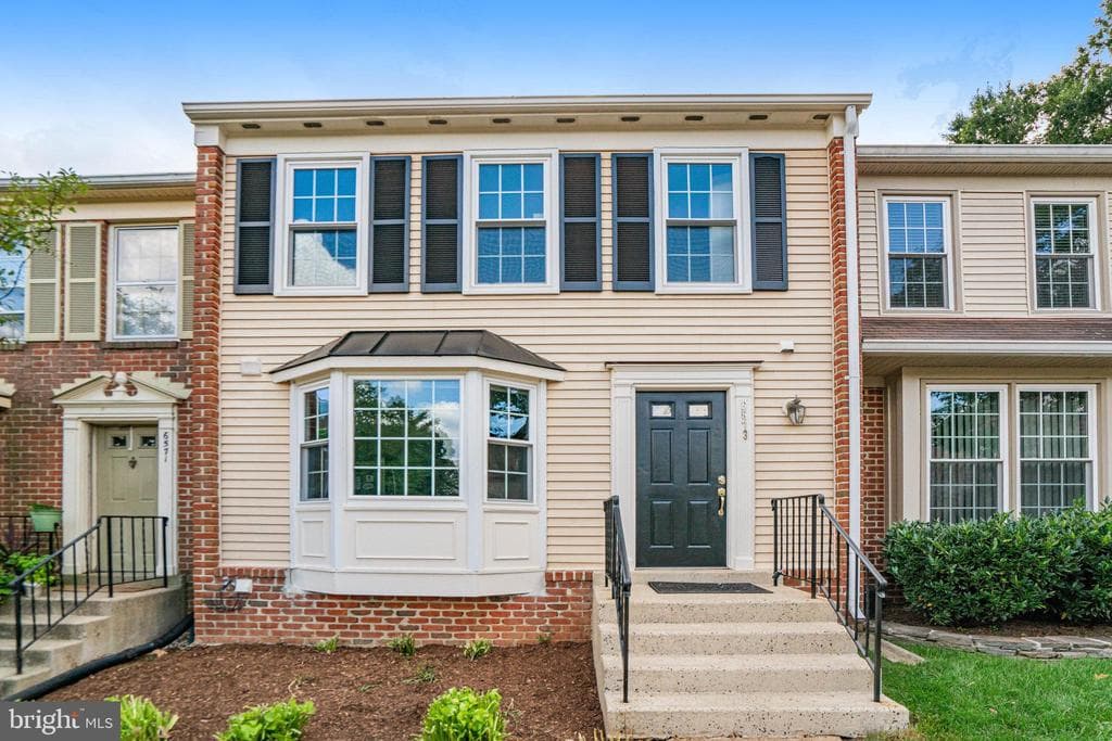 6573 Sand Wedge Court photo 1