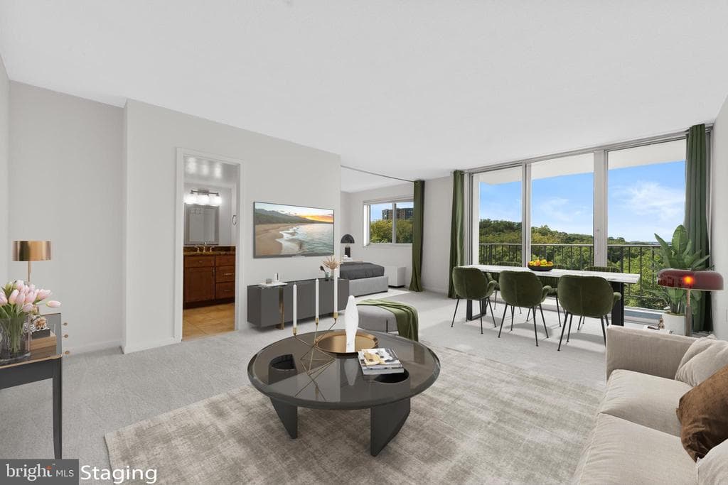 2059 Huntington Avenue #1410 photo 1