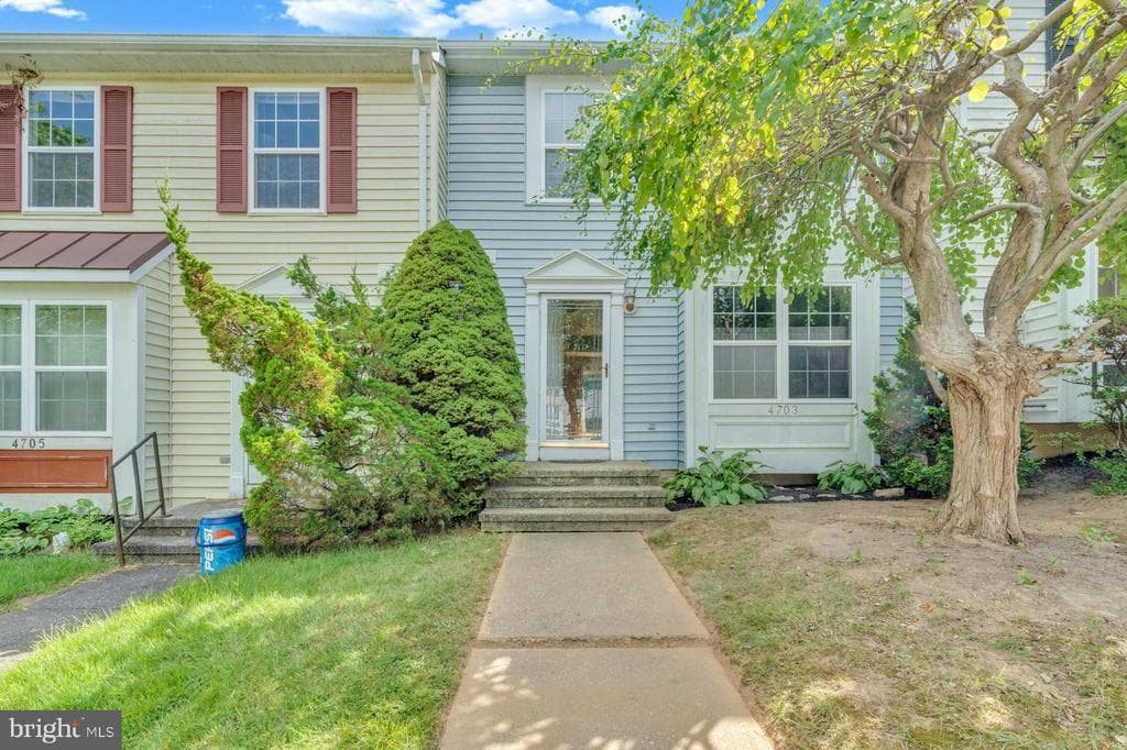 4703 Barbed Court photo 1