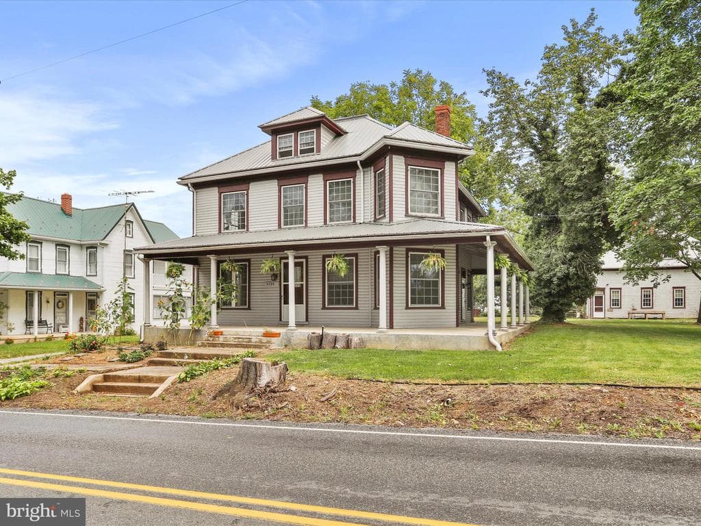 4728 Lemar Road photo 1