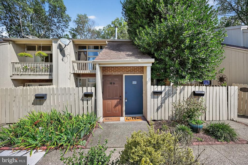 13 Oscar Hammerstein Way photo 1