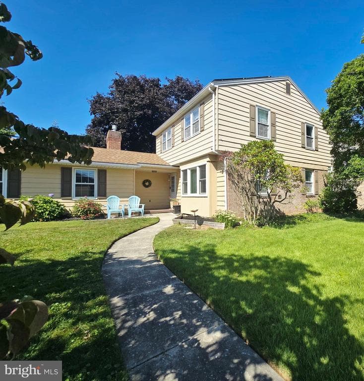 966 Mccosh Street photo 1