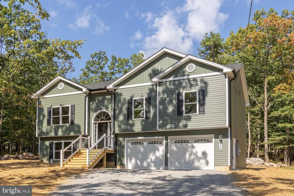 527 Grouse Drive photo 1