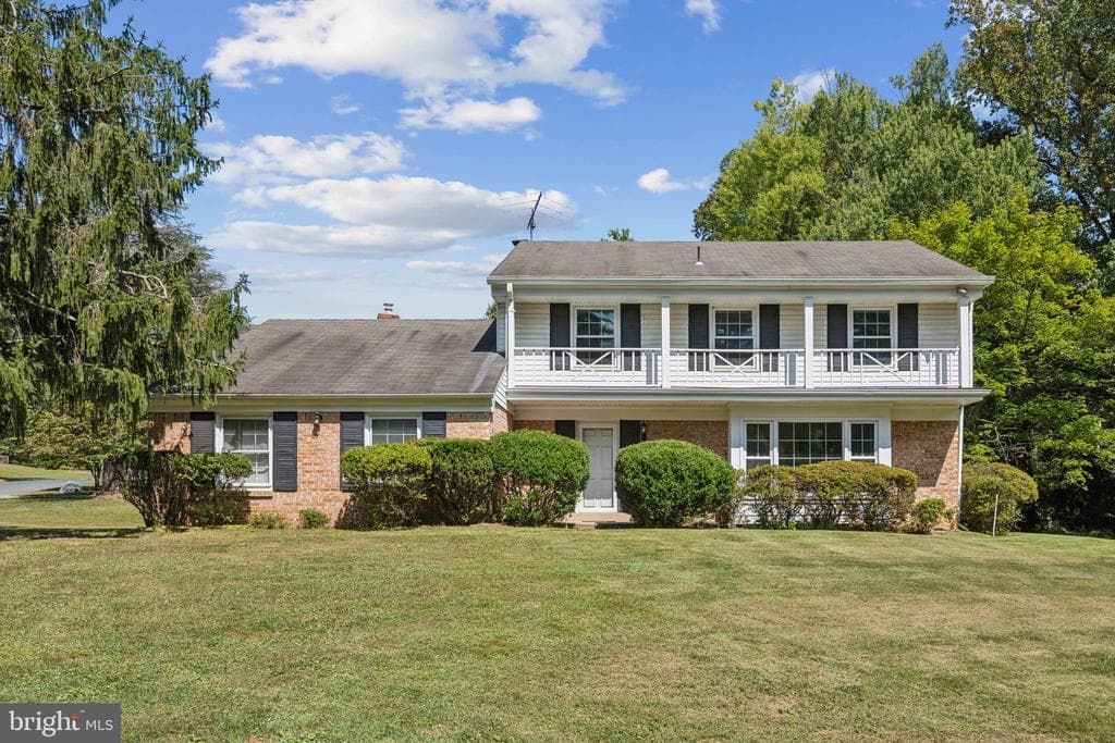 10701 Pebble Brook Lane photo 1
