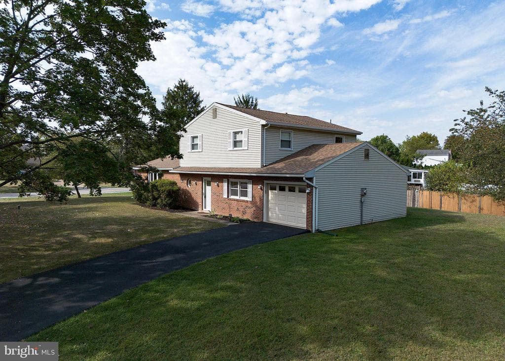 498 Allegheny Drive photo 1