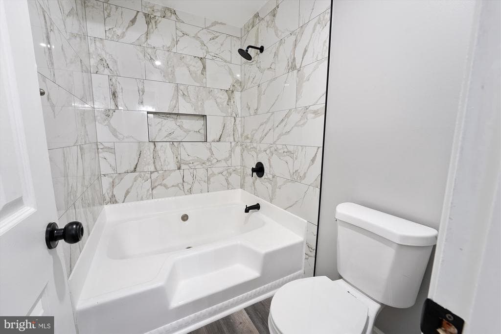 6302 Whistlers Place photo 1