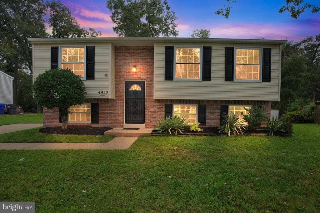 4430 Quillen Circle photo 1