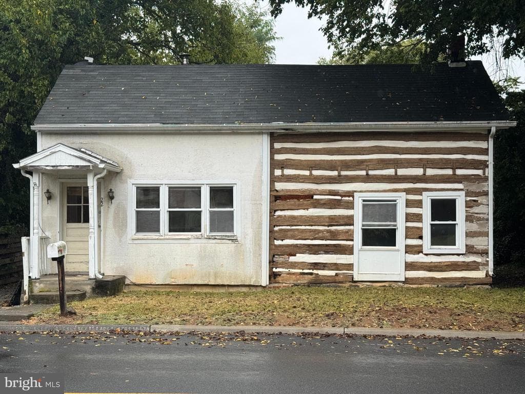 22 Josephine Street photo 1