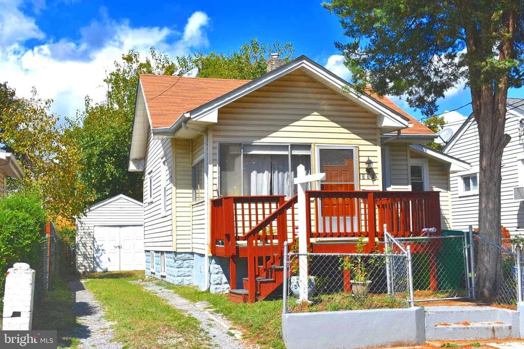 4318 Newton Street photo 1
