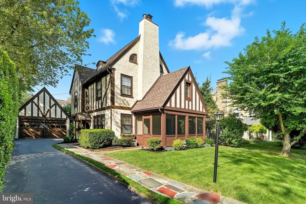 522 Kenwood Road photo 1