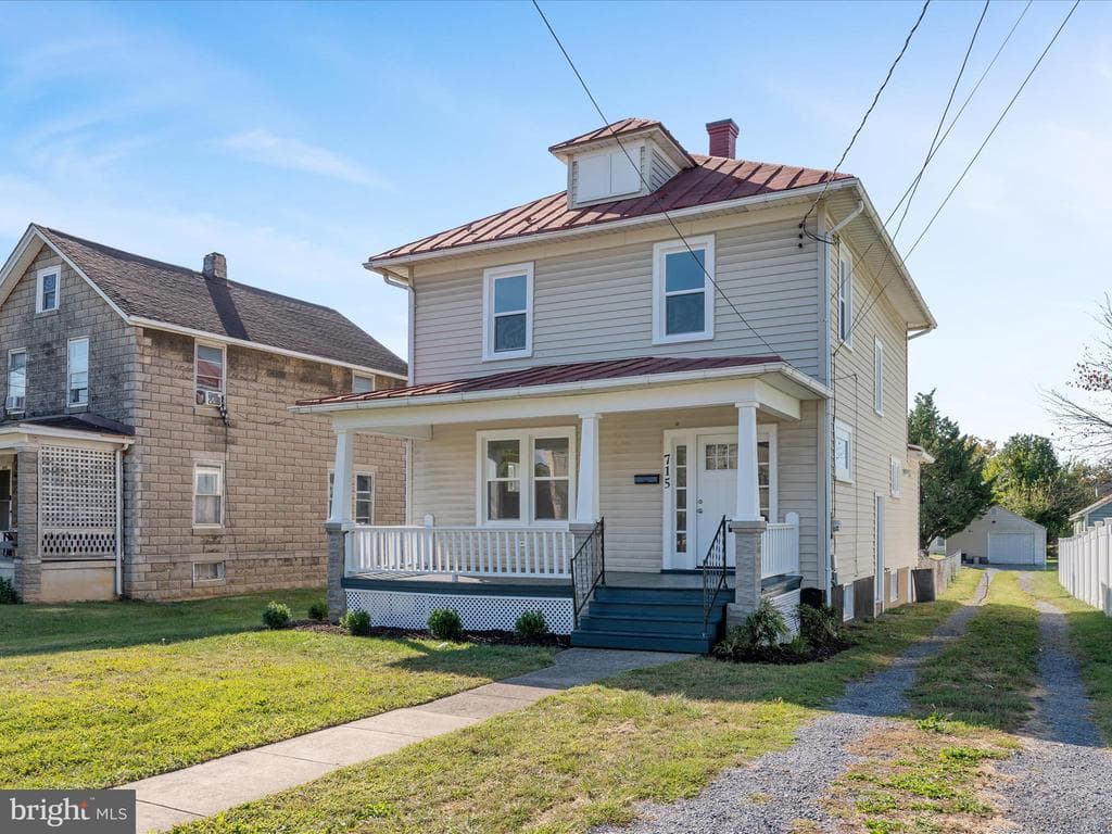 715 Berryville Avenue photo 1